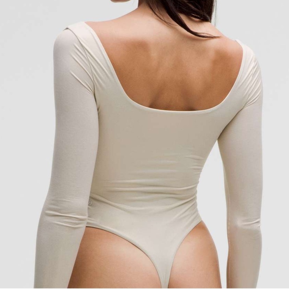 NWT $98 Lululemon Wundermost Nulu Square-Neck LS Bodysuit Luxe Shine Foil Bone - Picture 3 of 9